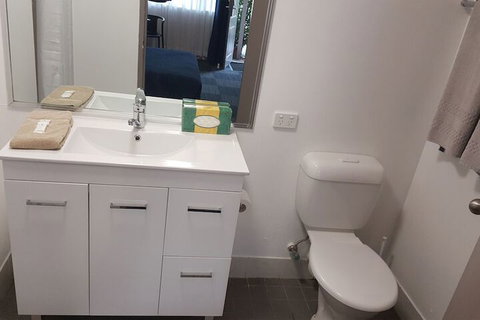 Banksia Motel - Holiday Cairns 4
