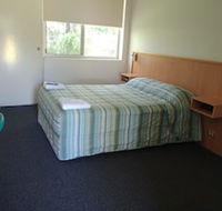 Bull 'n' Bush Hotel Motel - Holiday Cairns