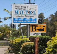 Black Swan Waterfront Motel Not Suitable for Children - Holiday Cairns