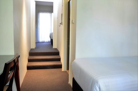Sydney Conference & Training Centre - Holiday Cairns 4