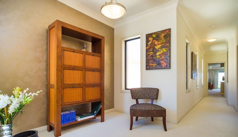 LUXE At Sanctuary Cove - Holiday Cairns 1