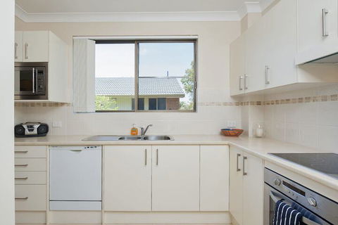 Victory Court Unit 3 / 3 Columbia Close - Holiday Cairns 3