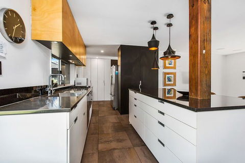 CABARITA BEACH HOUSE 53 - Holiday Cairns 3