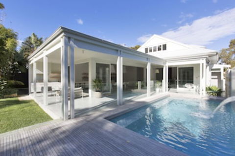 A PERFECT STAY - Coonanga Beach House - Holiday Cairns 0