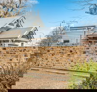 Grandview Accommodation - The Elm Tree Apartments - Holiday Cairns