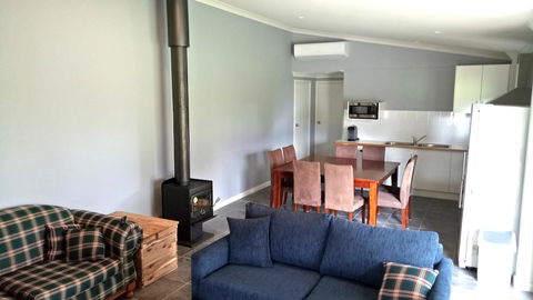 Donegal Farmstay - Holiday Cairns 4