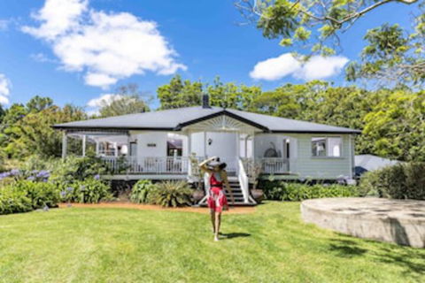 Rosewood Estate - Holiday Cairns 0