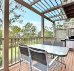 Villa Prosecco Located Within Cypress Lakes - Holiday Cairns