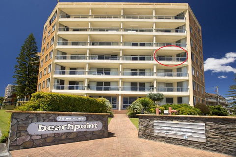 Beachpoint Unit 303 28 North Street - Holiday Cairns 1