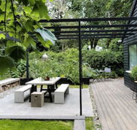 Morton Brae Luxury Cottage Sassafras - Holiday Cairns