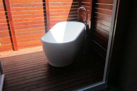 Yurt By Sea - Holiday Cairns 0