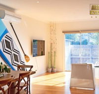 AUJOY 4 Bed Townhouse Glen Waverley - Holiday Cairns