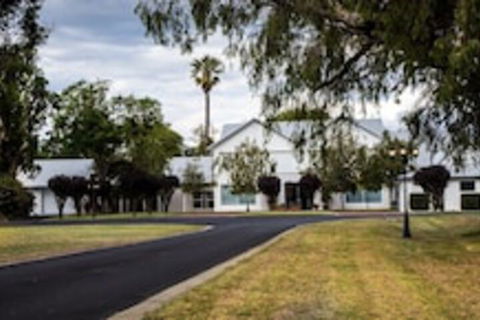 Fairlawn Estate - Holiday Cairns 0