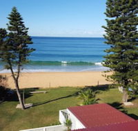 Coachhouse on the Beach - Holiday Cairns