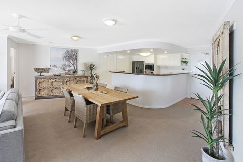 Cotton Tree Absolute Waterfront - Holiday Cairns 7