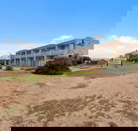 Moonta Bay Motel - Holiday Cairns