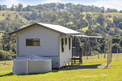 Valley Cabins By The Creek - Holiday Cairns 0