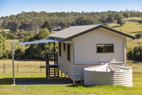 Valley Cabins By The Creek - Holiday Cairns 2