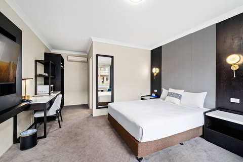 WM Hotel Bankstown - Holiday Cairns 5
