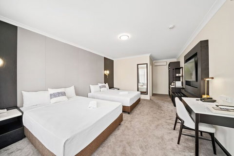 WM Hotel Bankstown - Holiday Cairns 7
