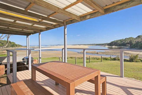 Lobster Cottage Sawtell NSW - Holiday Cairns 6