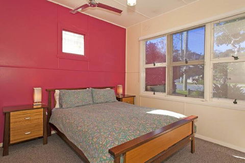 Lobster Cottage Sawtell NSW - Holiday Cairns 1