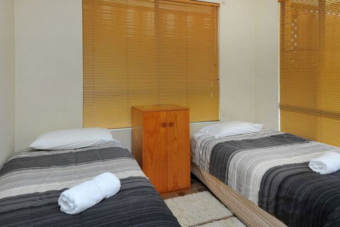 Rose Cottage Sawtell NSW - Holiday Cairns 2