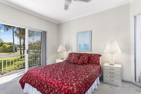 Solitaire 1 Sawtell NSW - Holiday Cairns 2