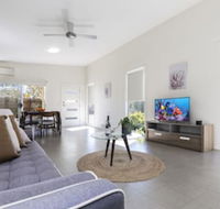 2 Bedroom with Parking Near Central Cessnock - Holiday Cairns