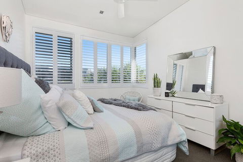 COASTAL CHIC At CASUARINA - Holiday Cairns 1