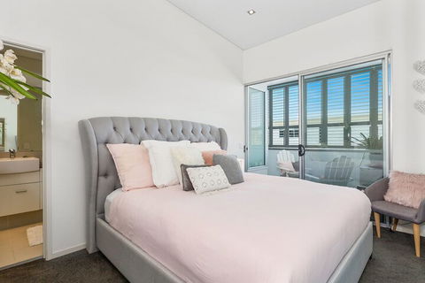 COASTAL CHIC At CASUARINA - Holiday Cairns 3