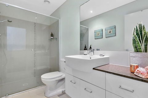 COASTAL CHIC At CASUARINA - Holiday Cairns 7