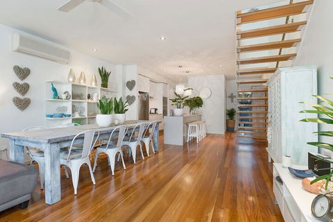 COASTAL CHIC At CASUARINA - Holiday Cairns 2