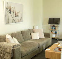 Two Bedroom Gem Short Drive to MONA - Holiday Cairns