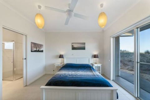 Fleurieu Coastal Retreat Lot 150 Myponga Beach Road - Holiday Cairns 0