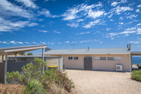 Fleurieu Coastal Retreat Lot 150 Myponga Beach Road - Holiday Cairns 1
