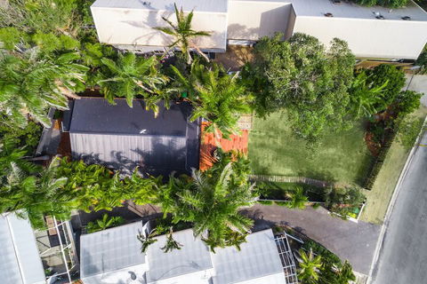 A PERFECT STAY - 3 Salty Sisters - Holiday Cairns 5
