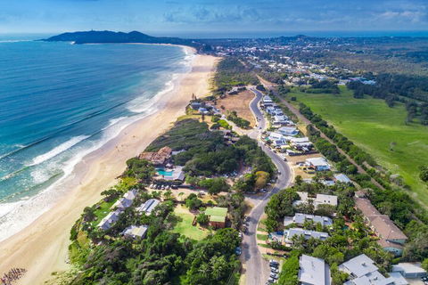 A PERFECT STAY - 3 Salty Sisters - Holiday Cairns 1