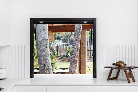 A PERFECT STAY - 3 Salty Sisters - Holiday Cairns 7