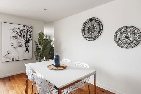 The Jetty Beach Apartment By Ready Set Host - Holiday Cairns 4
