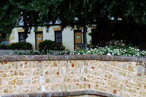 Sargeants & Armoury Cottages 1823 - Holiday Cairns 4