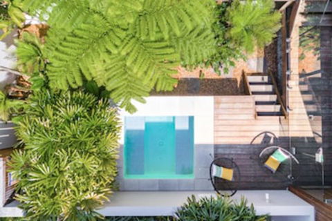 A PERFECT STAY - Clique 1 - Holiday Cairns 0