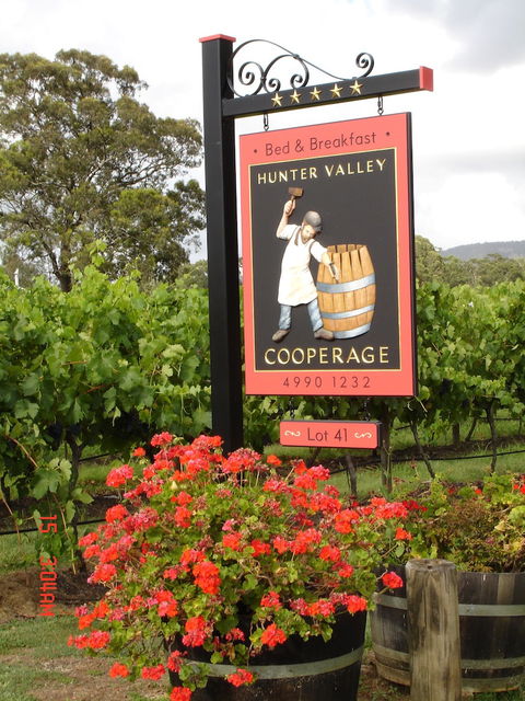 Hunter Valley Cooperage B&B - Holiday Cairns 0