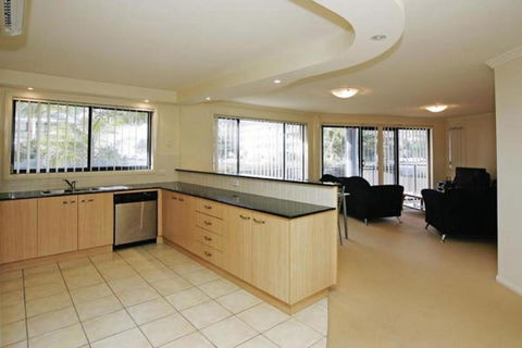 Millenium Unit 101 Cnr Head & West Sts - Holiday Cairns 3