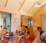 Fyshwicks Cottage - Holiday Cairns