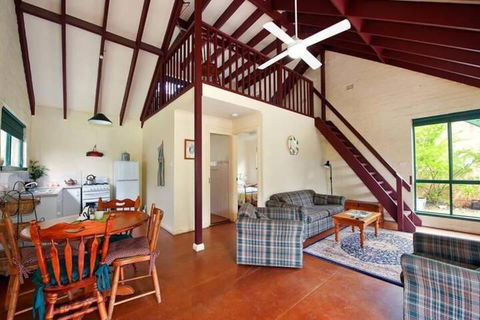 Kurrajong Trails And Cottages - Holiday Cairns 7