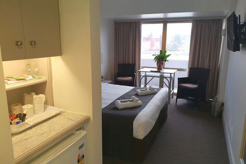 Hotel Victor - Holiday Cairns 7
