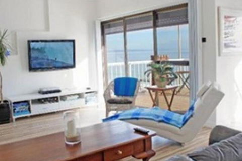 Waterfront Port Noarlunga - Holiday Cairns 5
