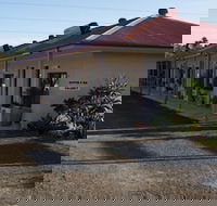 Riverside Motel - Holiday Cairns
