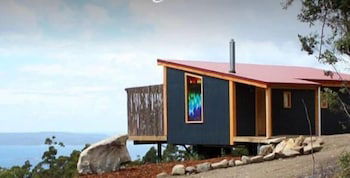 Woodbridge Hill Hideaway - Holiday Cairns 0